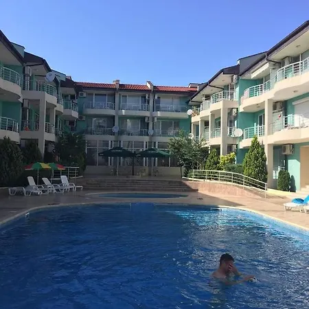 Apartment Private Studio 306 Complex Nev, Sarafovo, Beach & Airport ,With Swimming Pool, Free Parking *