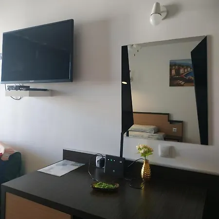 Apartment Private Studio 306 Complex Nev, Sarafovo, Beach & Airport ,With Swimming Pool, Free Parking Burgas