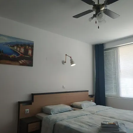 Apartment Private Studio 306 Complex Nev, Sarafovo, Beach & Airport ,With Swimming Pool, Free Parking *